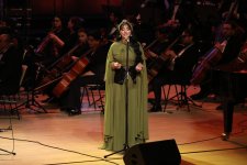 В Центре Гейдара Алиева состоялся грандиозный праздничный концерт, посвященный 20-летию Фонда Гейдара Алиева (ФОТО/ВИДЕО)