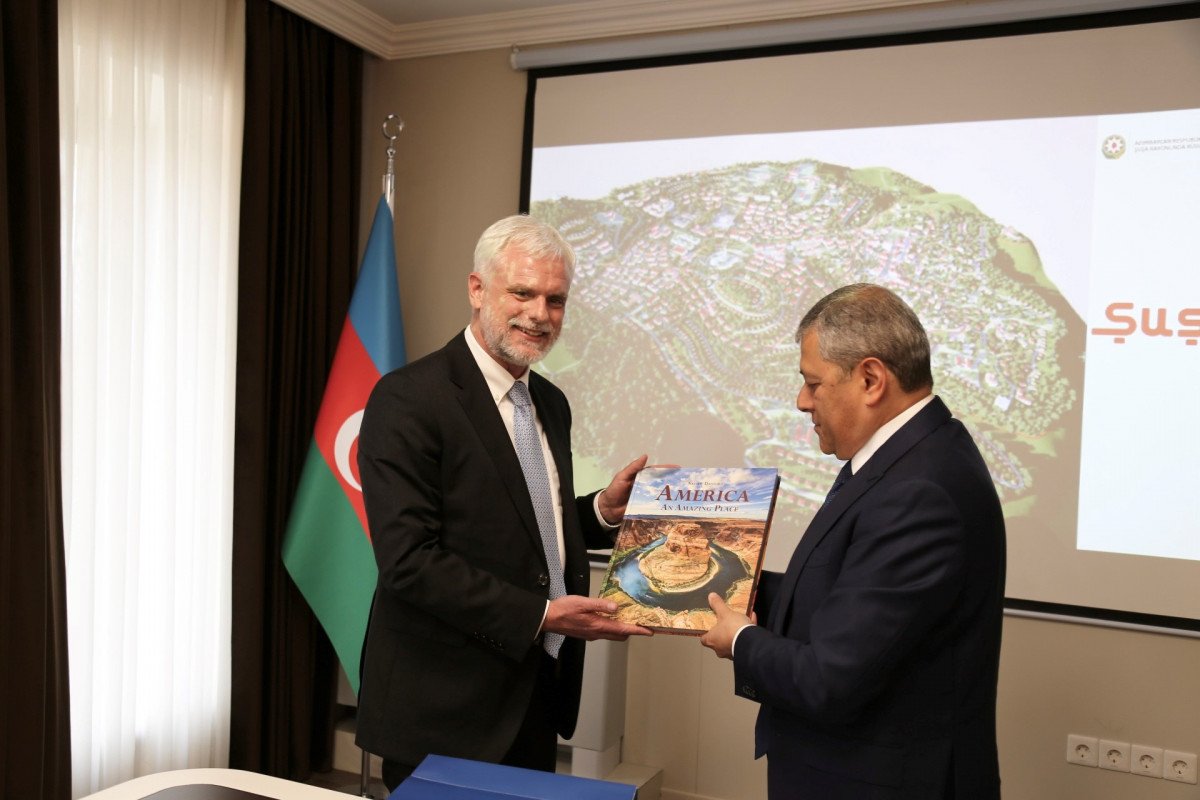 Посол США встретился в Шуше с Айдыном Керимовым (ФОТО)