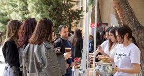 “Coffee ‘nJOY” kitab sərgisində iştirak edib (FOTO)