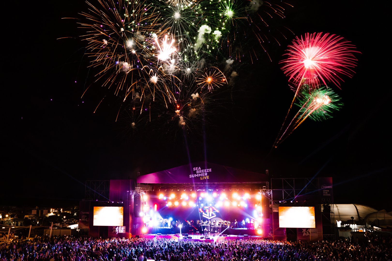 В Баку состоится первый open-air концерт нового музыкального сезона SEA  BREEZE Summer LIVE (ФОТО)