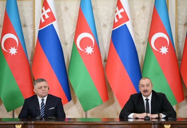 Президент Ильхам Алиев: Азербайджан и Словакия приступили к переговорам о создании совместных производственных площадок в сфере оборонной промышленности