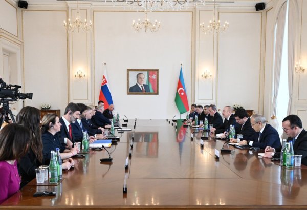 Prezident İlham Əliyevin Slovakiyanın Baş naziri ilə geniş tərkibdə görüşü keçirilib (FOTO) (YENİLƏNİB)