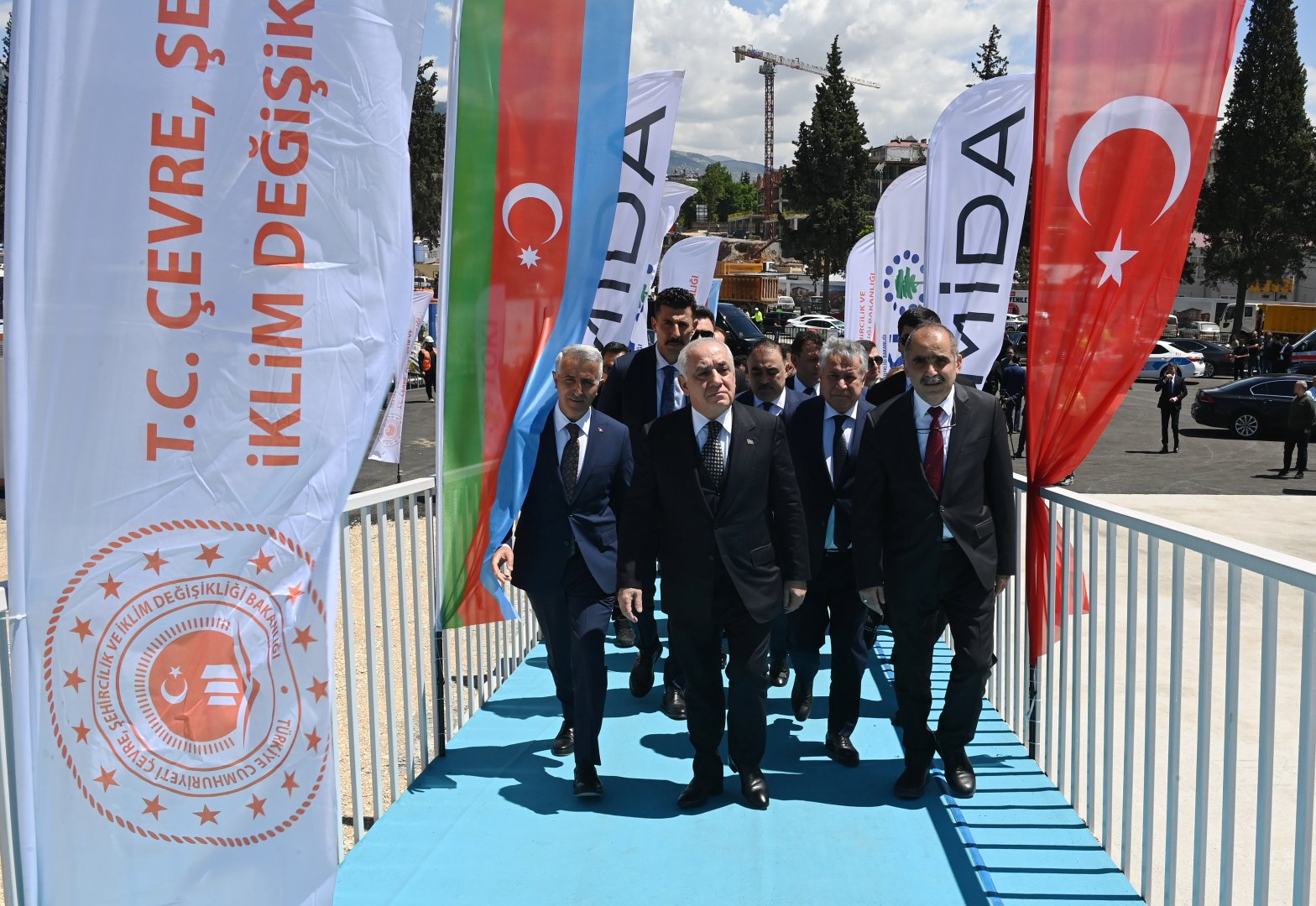 Azerbaijani PM reviews progress of work in Azerbaijan district in Türkiye's Kahramanmarash (PHOTO)