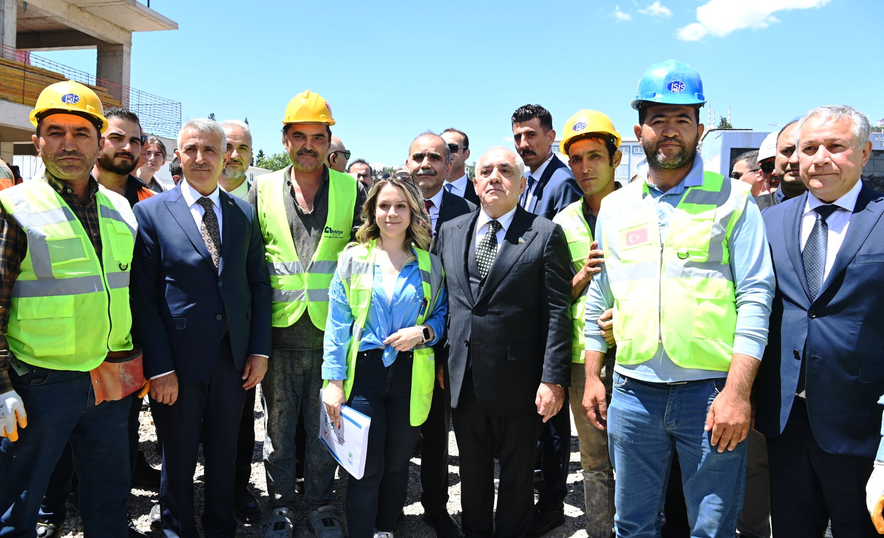 Али Асадов ознакомился с ходом работ в "Азербайджанском квартале" в Кахраманмараше (ФОТО)