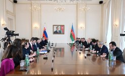 President Ilham Aliyev, Slovak PM hold expanded meeting (PHOTO/VIDEO)