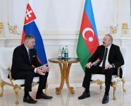 Состоялась встреча Президента Ильхама Алиева с премьер-министром Словакии один на один (ФОТО)