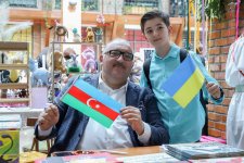 В Баку прошел фестиваль Vesnyanka – как приготовить борщ под песни и танцы   (ФОТО)