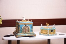 Сундуки, медальоны и украшения  - представлен проект  семьи Сардарлы (ФОТО)