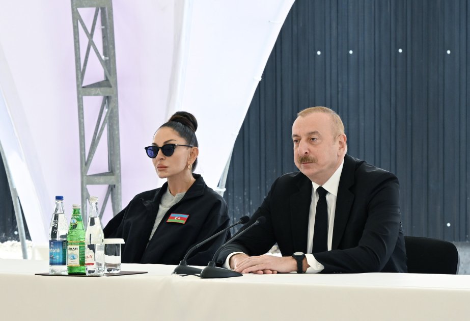 Президент Ильхам Алиев: Благодаря деятельности великого лидера мы вступили на путь развития