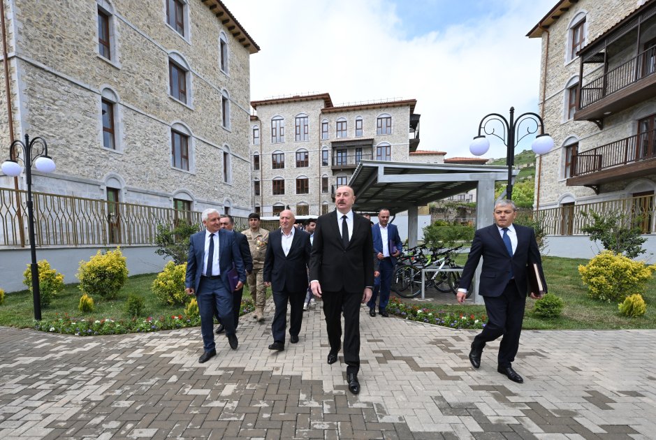 President Ilham Aliyev, First Lady Mehriban Aliyeva attend opening of first residential complex, meet with residents in Shusha (PHOTO/VIDEO)