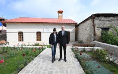 Президент Ильхам Алиев и Первая леди Мехрибан Алиева приняли участие в открытии после реставрации мечети Мамайы в Шуше (ВИДЕО/ФОТО)