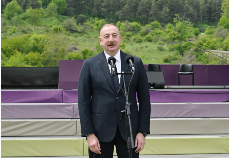 Президент Ильхам Алиев: Азербайджан прилагает большие усилия для укрепления исламской солидарности