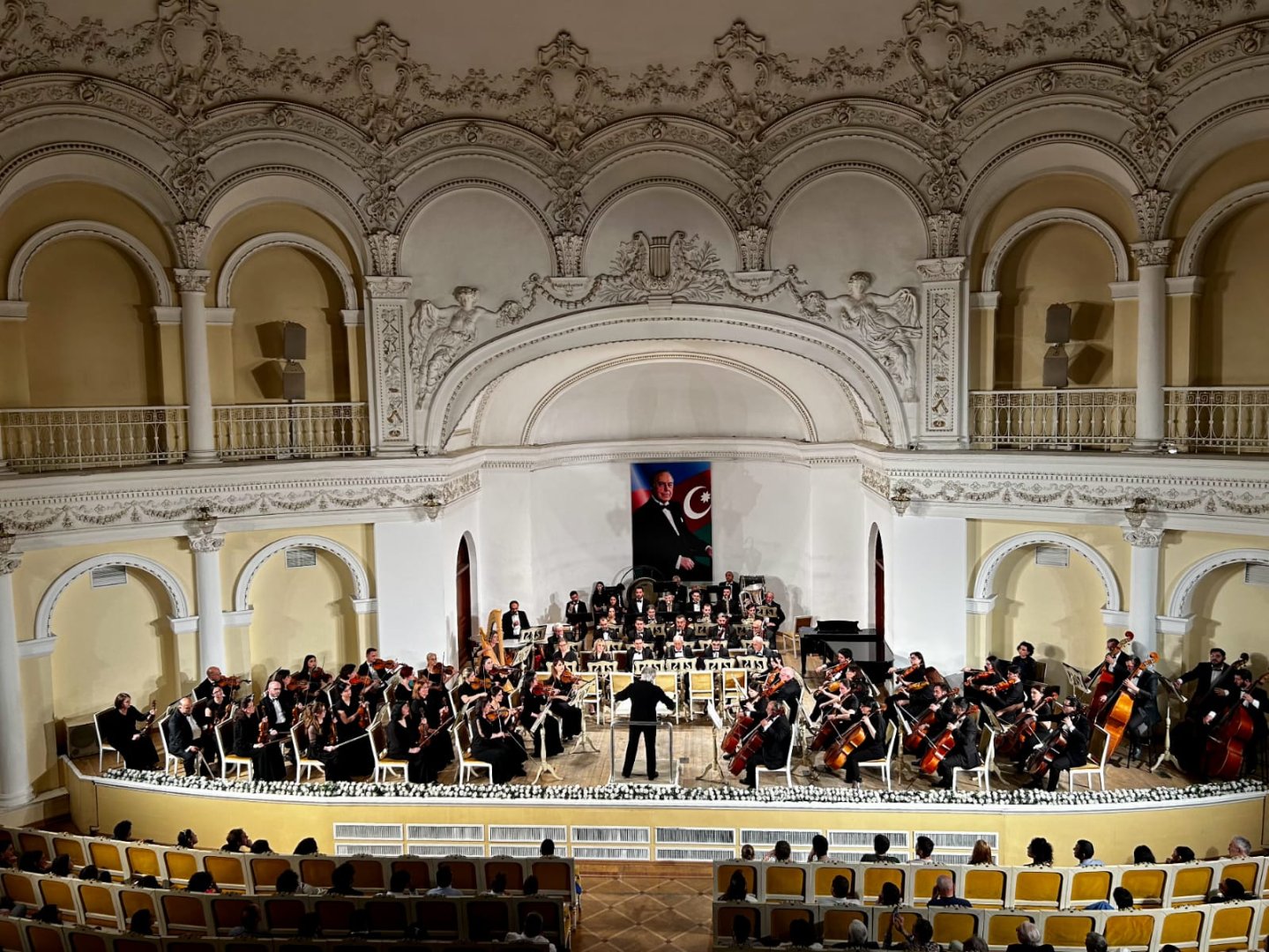 В Баку состоялся концерт, посвященный памяти общенационального лидера Гейдара Алиева (ФОТО/ВИДЕО)