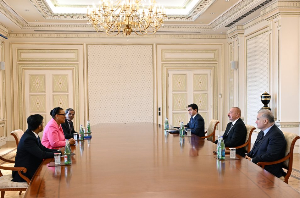 Президент Ильхам Алиев принял генерального секретаря Содружества Наций (ФОТО)