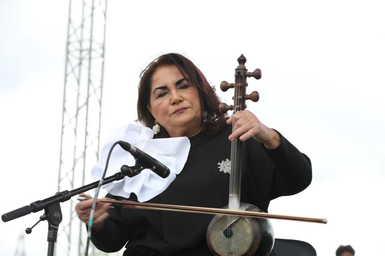 “Xarıbülbül” festivalı “Sələflər və xələflər”lə Laçında (FOTO)