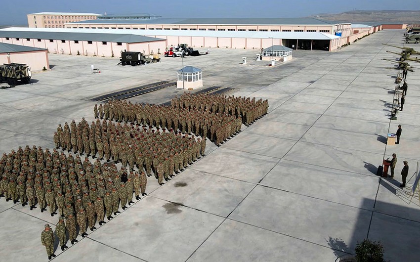 В Отдельной общевойсковой армии Азербайджана выполняется сезонное обслуживание всех видов вооружения и техники (ФОТО)