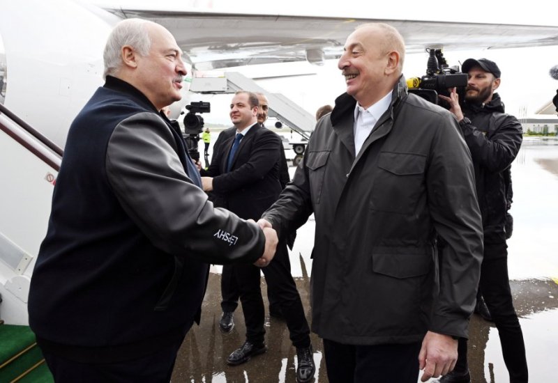 Президент Беларуси Александр Лукашенко прибыл в Физулинский район (ФОТО)