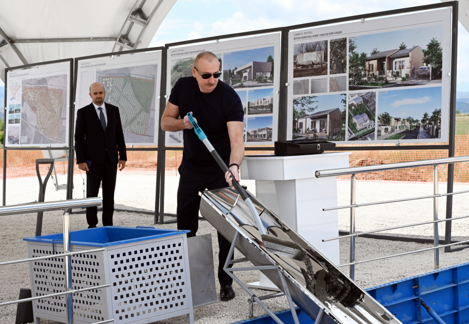 Президент Ильхам Алиев заложил фундамент сел Беюк Марджанлы, Кархулу и Сарыджаллы Джебраильского района (ФОТО)
