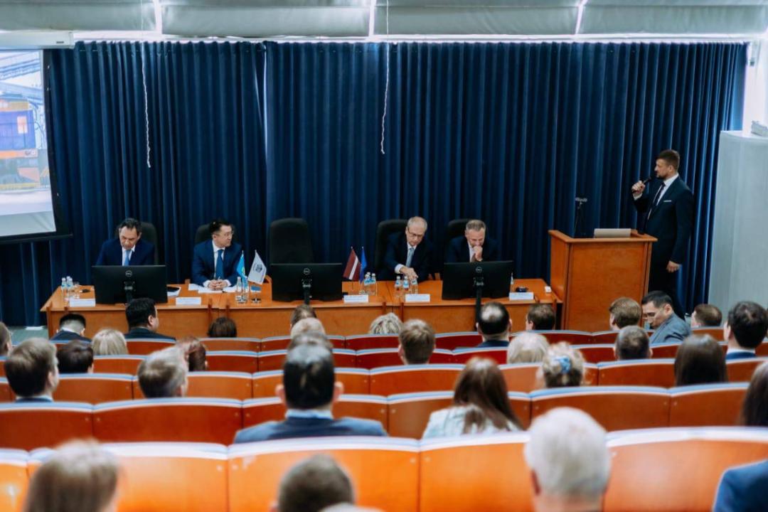 Казахстан и Латвия подписали Меморандум о развитии Среднего коридора