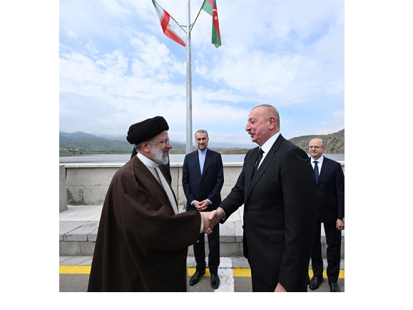 На азербайджано-иранской государственной границе состоялась встреча Президента Ильхама Алиева и Президента Сейеда Ибрахима Раиси (ФОТО)