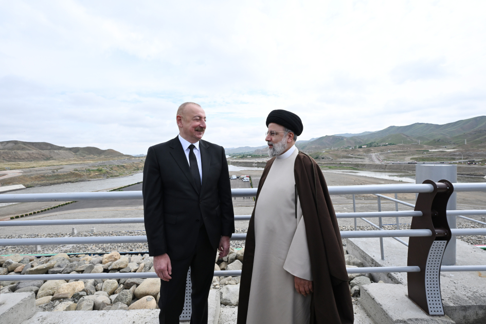 На азербайджано-иранской государственной границе состоялась встреча Президента Ильхама Алиева и Президента Сейеда Ибрахима Раиси (ФОТО)