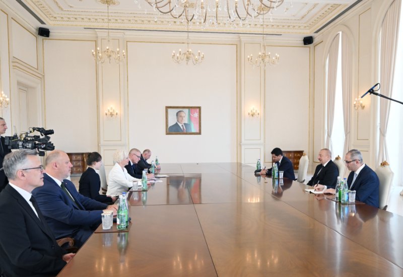 President Ilham Aliyev receives Speaker of Latvian Saeima and her accompanying delegation (PHOTO/VIDEO)