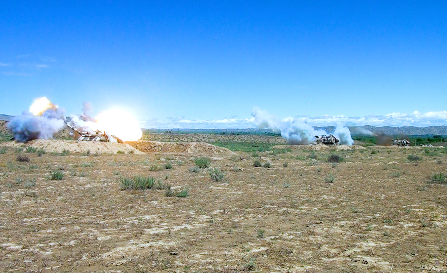 Azerbaijani army holds live-fire tactical exercise with Artillery units (VIDEO)