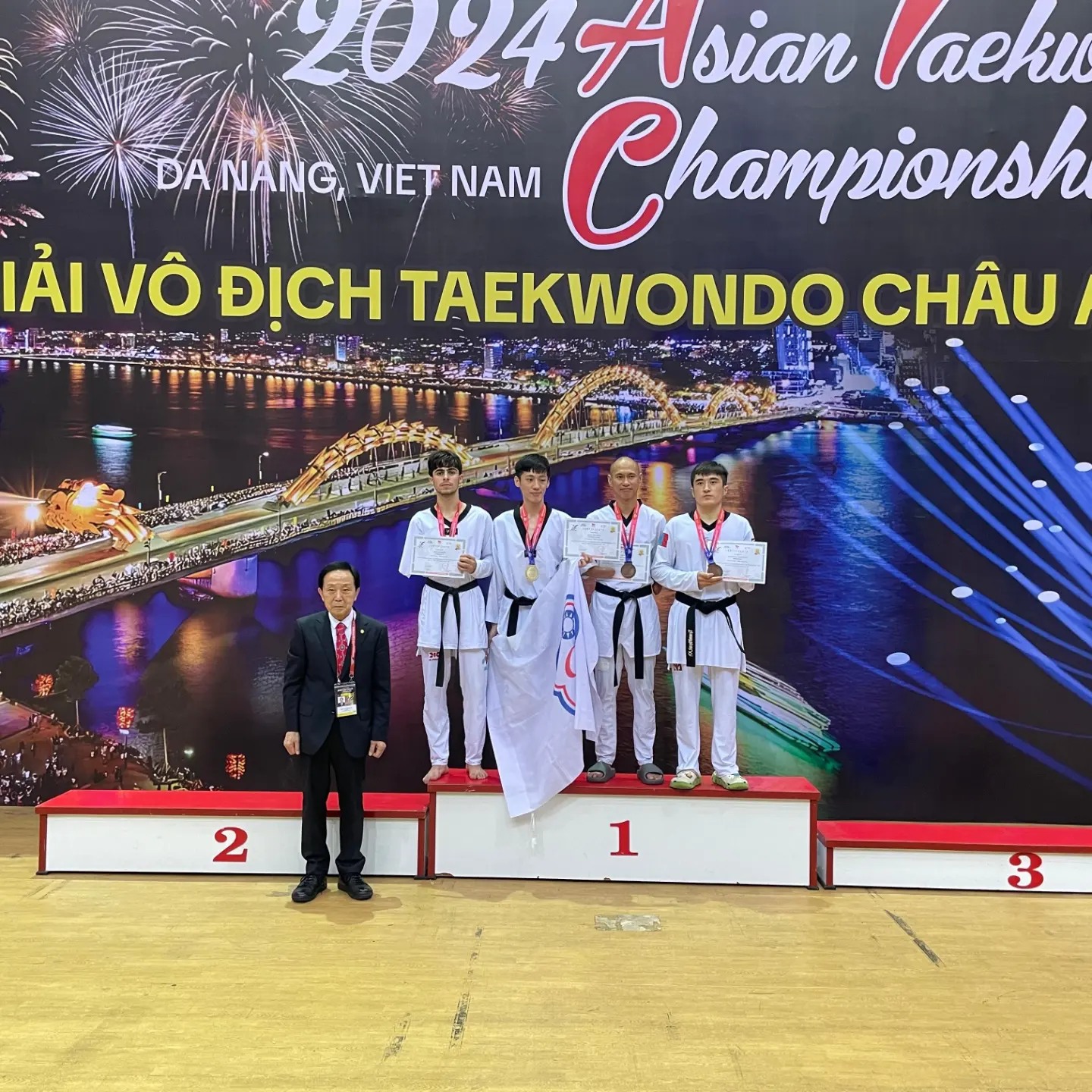 Parataekvondo yığmamız Vyetnamda 2 medal qazanıb (FOTO)