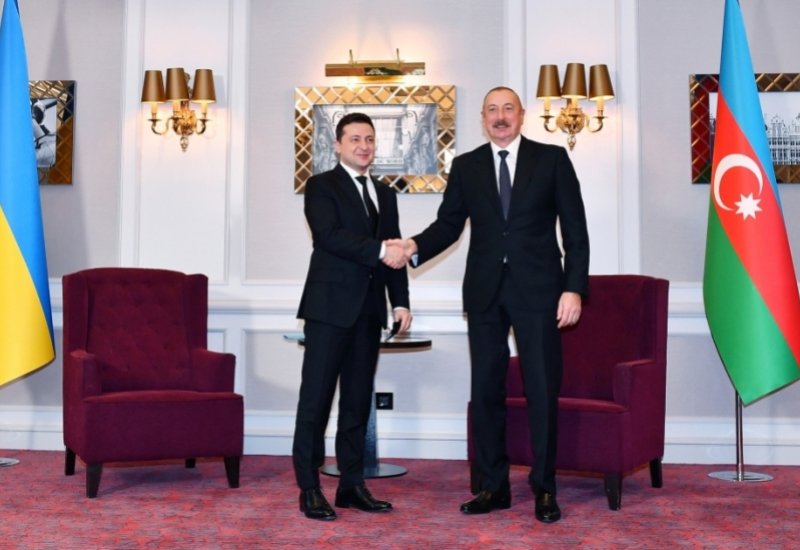 Президент Украины Володимир Зеленский позвонил Президенту Ильхаму Алиеву