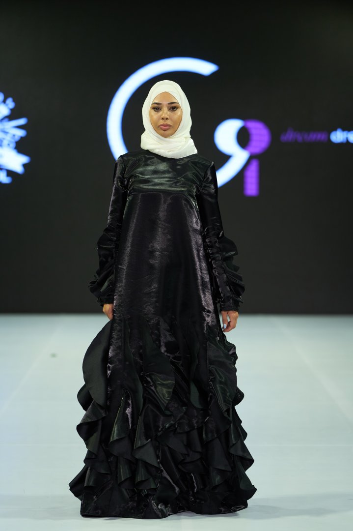 Azerbaijan Fashion Week 2024 – мировые тренды, от зороастризма до горы Янардаг (ФОТО)