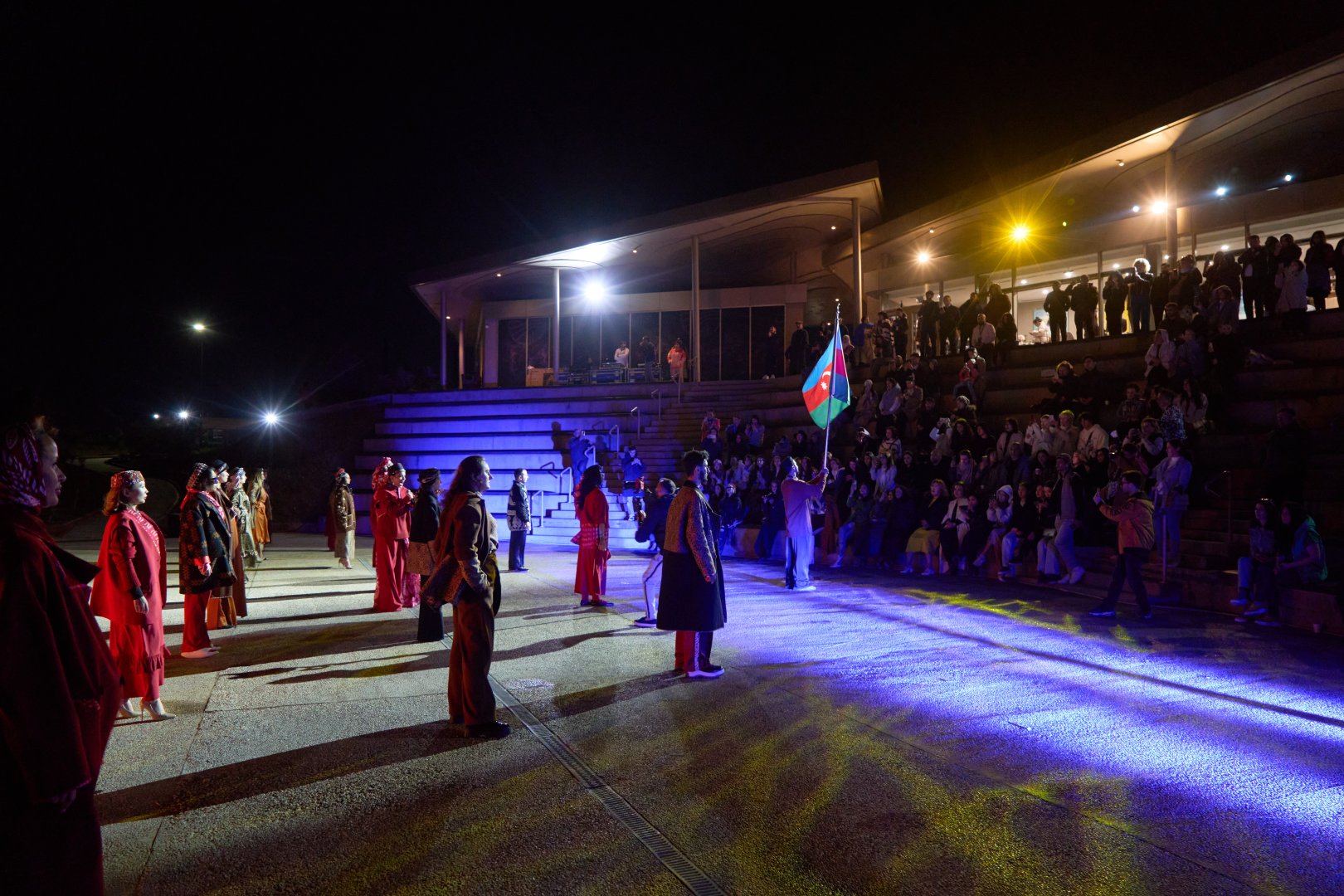 Azerbaijan Fashion Week 2024 – мировые тренды, от зороастризма до горы Янардаг (ФОТО)