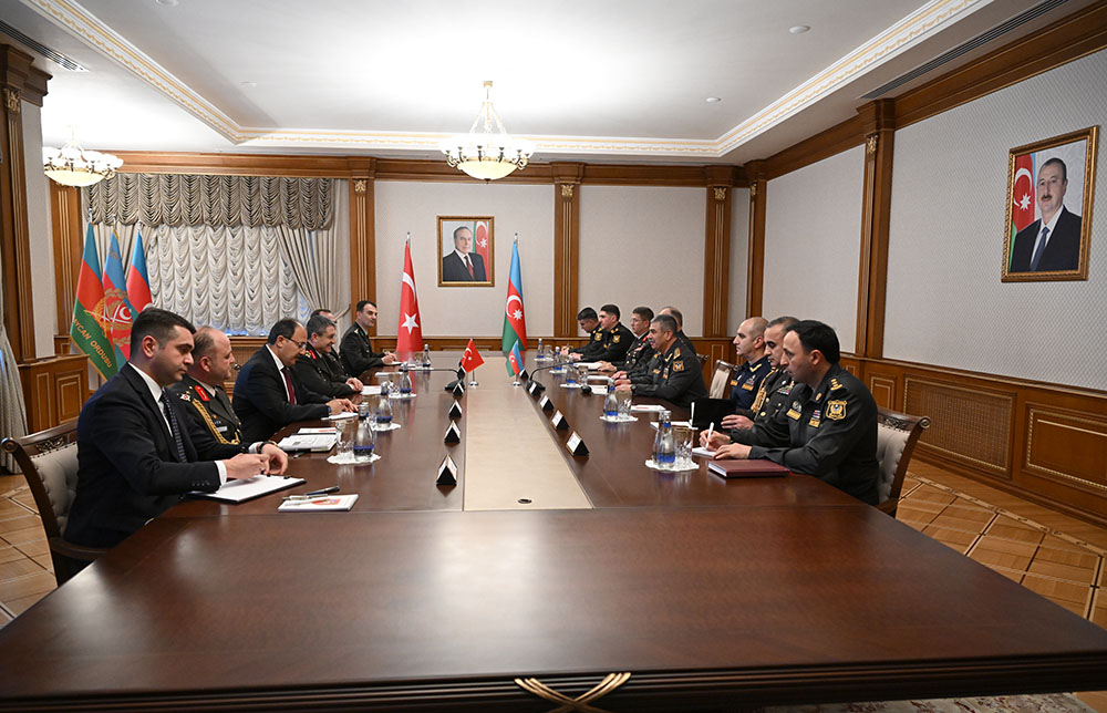 Azerbaijan negotiates prospects for military cooperation with Türkiye (PHOTO)