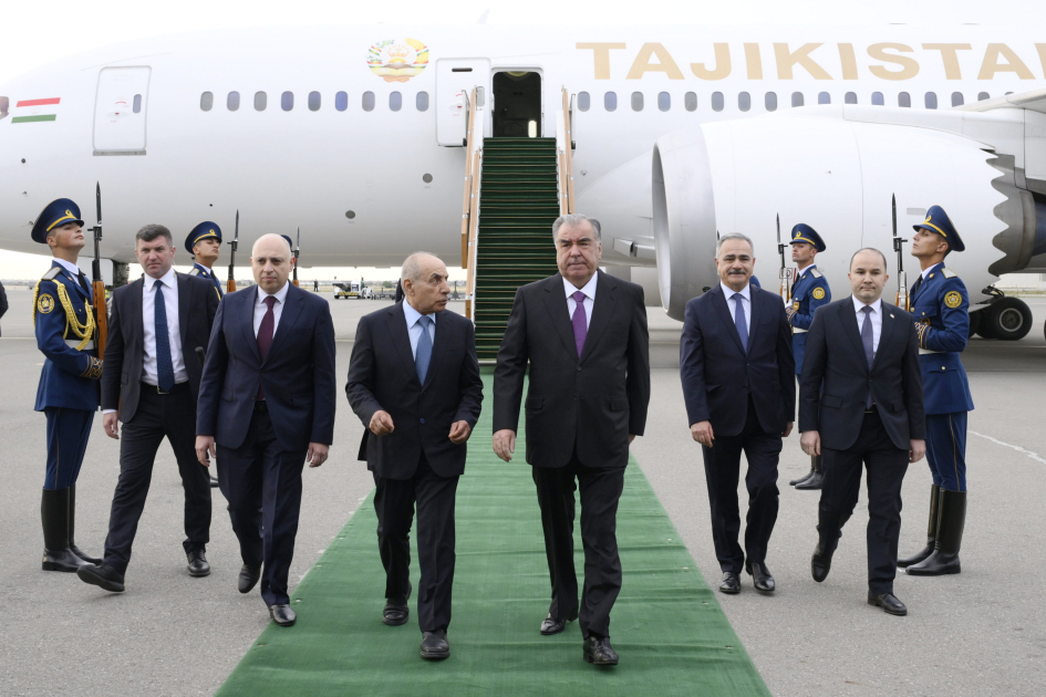 President of Tajikistan arrives on state visit to Azerbaijan (PHOTO)