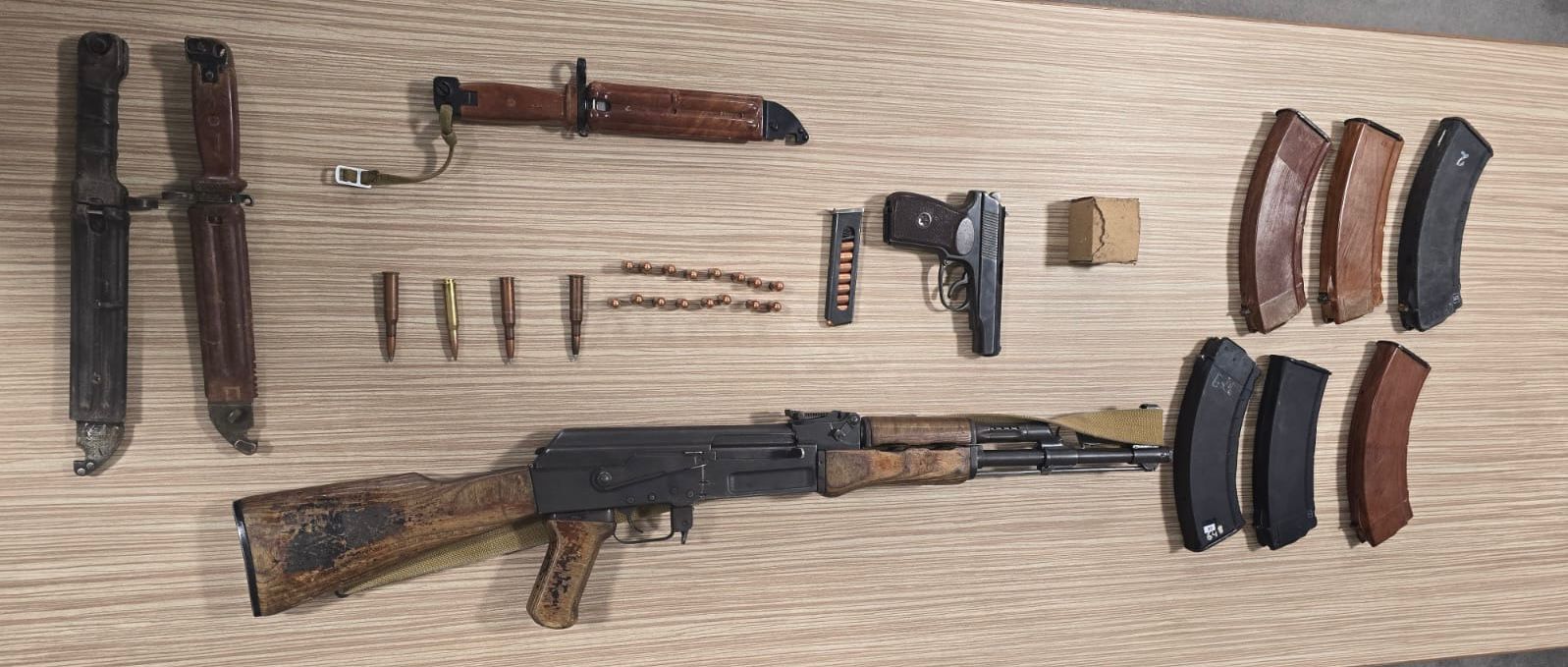 В Ханкенди задержан вооруженный мужчина - найдены спрятанные боеприпасы (ФОТО)
