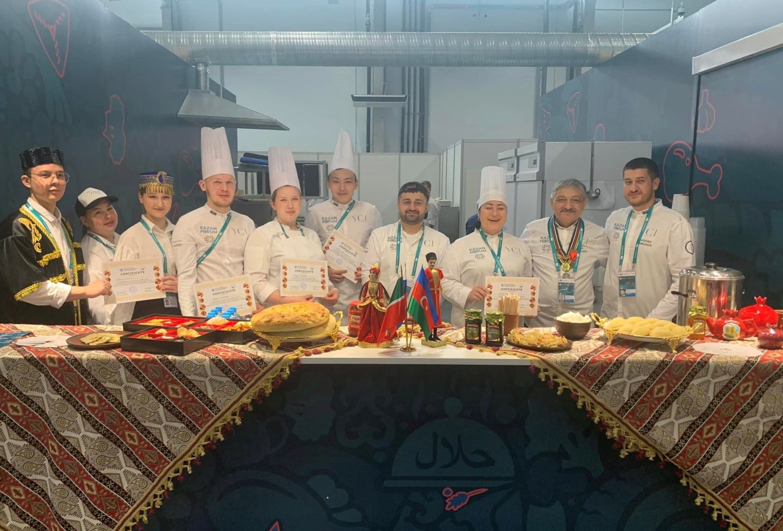 Азербайджанские кулинары приняли участие в турнире по халяльной кухне в Казани (ФОТО)
