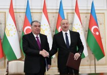 Azerbaijan, Tajikistan sign documents (PHOTO)