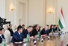 President Ilham Aliyev, President Emomali Rahmon hold expanded meeting (PHOTO)