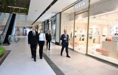 President Ilham Aliyev, First Lady Mehriban Aliyeva participate in presentation of Crescent Bay project and opening of Crescent Mall (PHOTO/VIDEO)