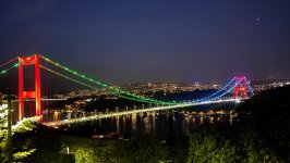 Azərbaycan bayrağının rənglərinə bürünən İstanbul bu gecə daha da gözəl görünür - Nazir (FOTO)