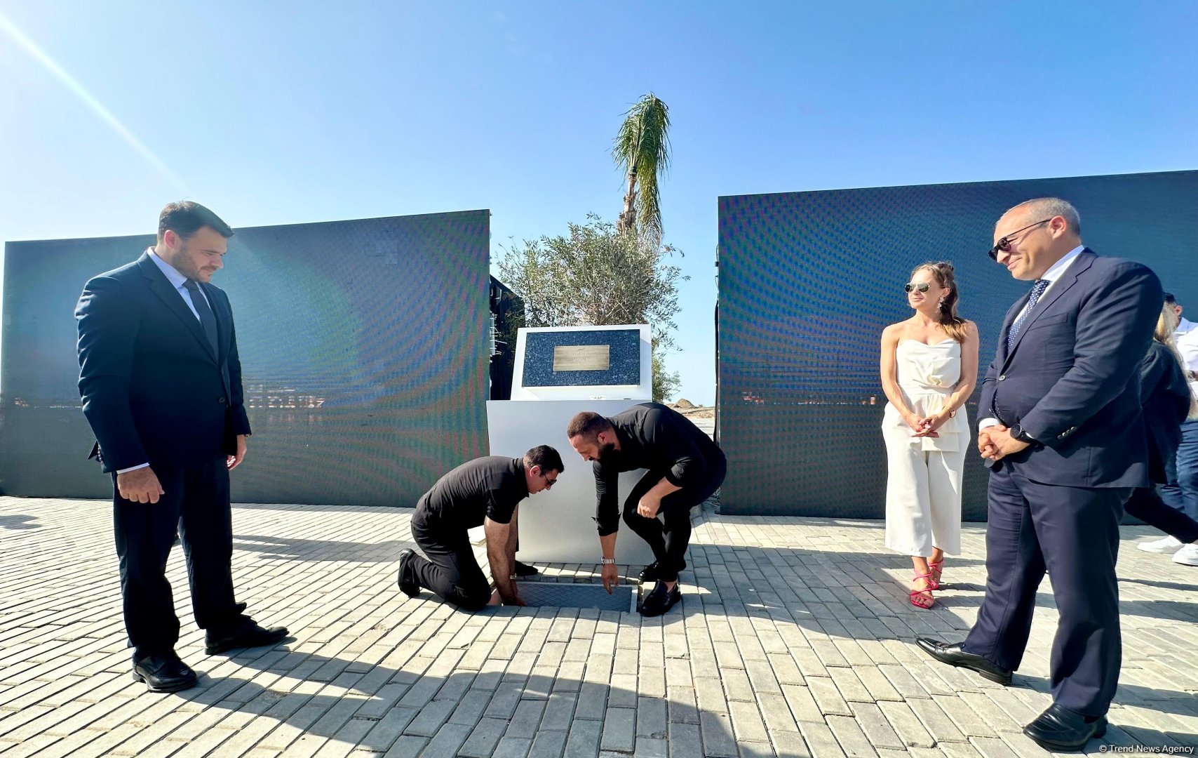 Seashore embraces time capsule-putting event for Caspian Dream Liner (PHOTO)