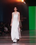 Baku Fashion Week – от кожаного стиля милитари до футуризма и женственности (ФОТО)