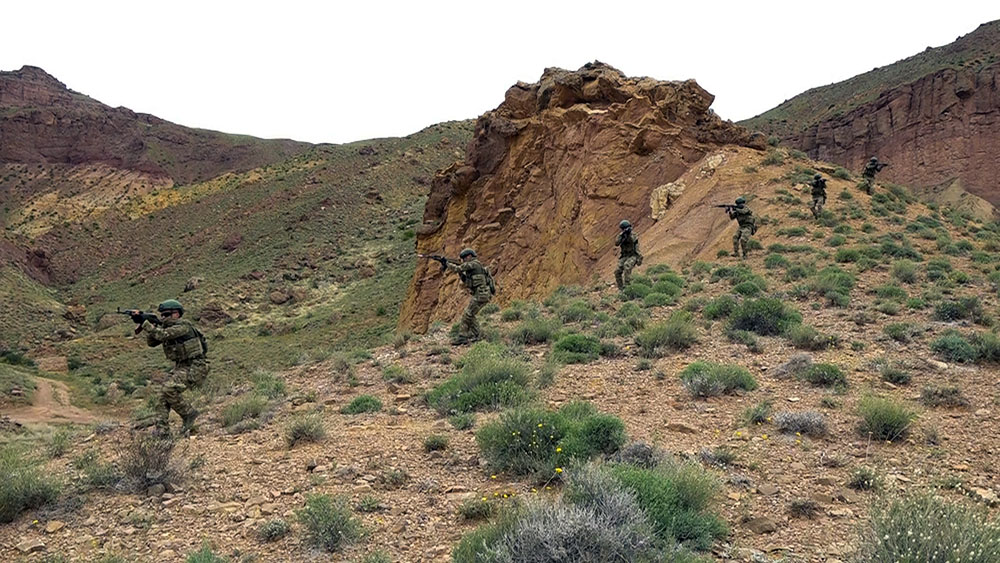 Azerbaijani Separate Combined Arms Army holds regular command-staff exercises (PHOTO)