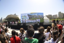 Heydar Aliyev Center park hosts Children’s Festival (PHOTO)