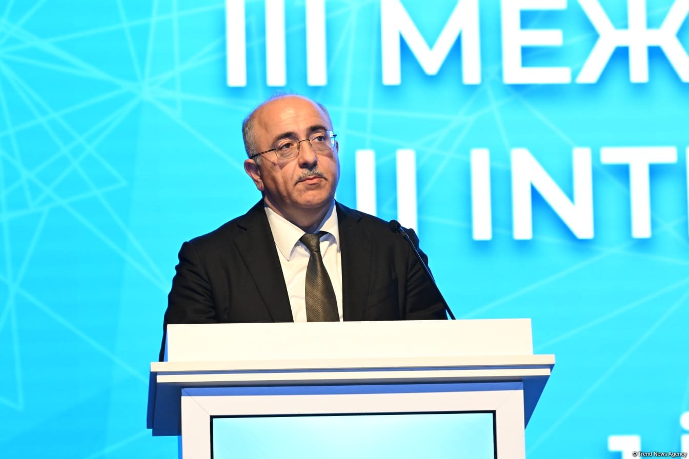 В Баку проходит lll международный форум оценщиков тюркских государств (ФОТО)