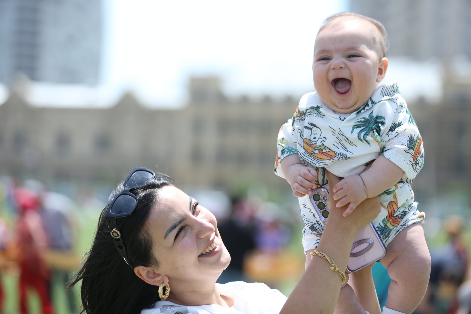 Heydar Aliyev Center park hosts Children’s Festival (PHOTO)