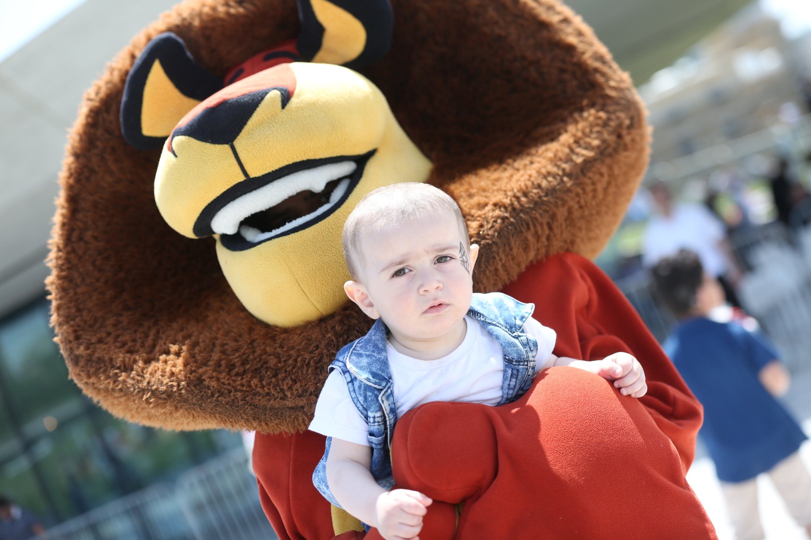 Heydar Aliyev Center park hosts Children’s Festival (PHOTO)