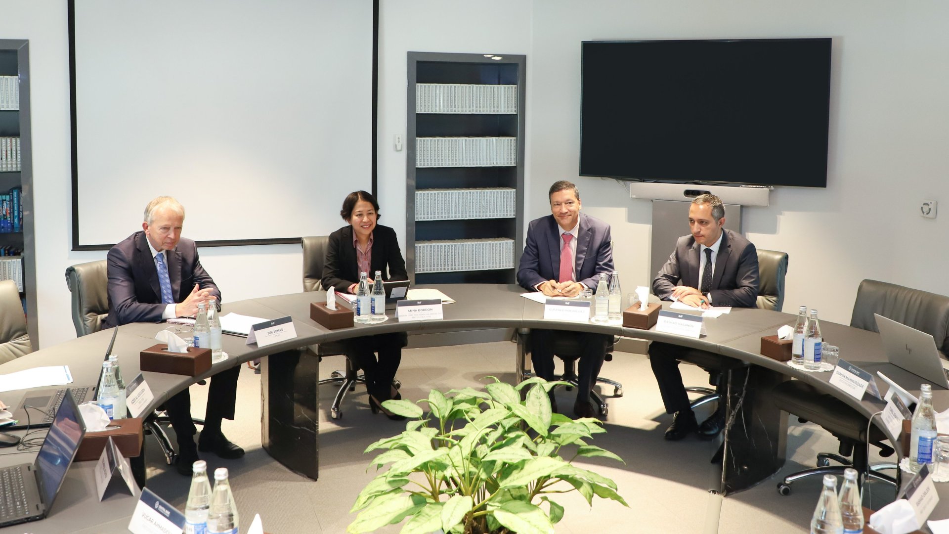 ЦБ Азербайджана и МВФ обсудили будущие направления сотрудничества и технической помощи (ФОТО)