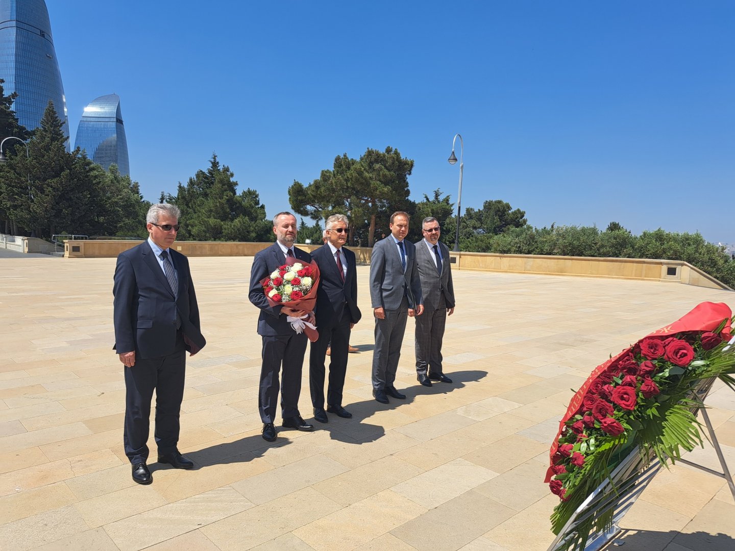Заместитель госсекретаря МИД Польши прибыл в Азербайджан (ФОТО)