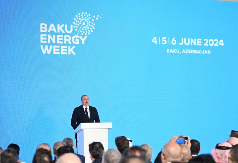 President Ilham Aliyev makes speech at opening of 29th Caspian Oil & Gas and 12th Caspian Power exhibitions as part of Baku Energy Week (PHOTO)