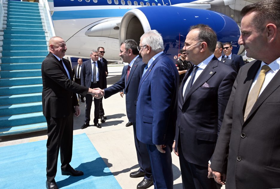 President Ilham Aliyev arrives on working visit to Türkiye (PHOTO/VIDEO ...